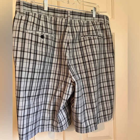 Adidas Men’s Golf Shorts 38” Gray Performance - Picture 2 of 6